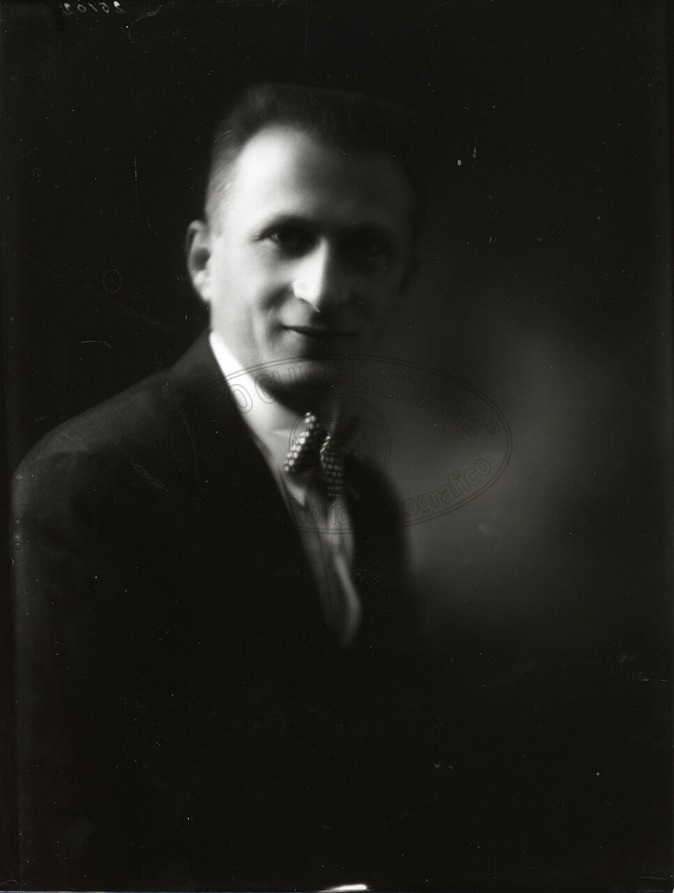 Ritratto Di Uomo