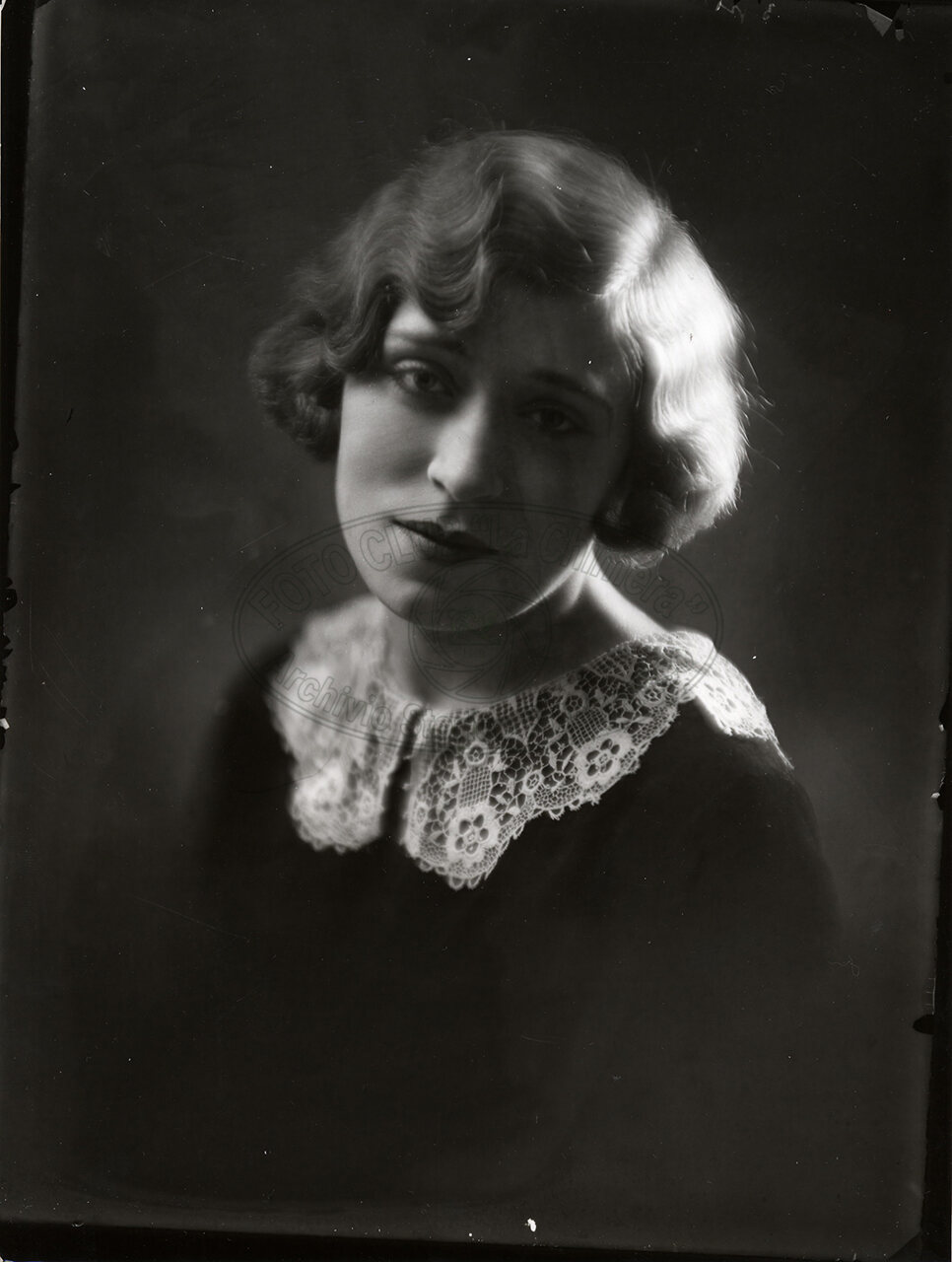 Ritratto Di Donna