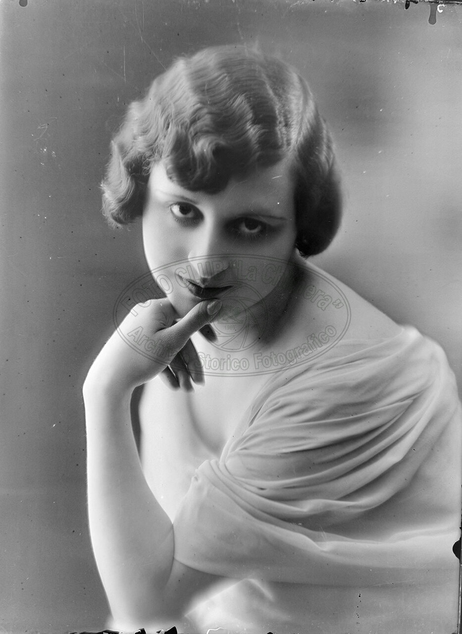 Ritratto Di Donna