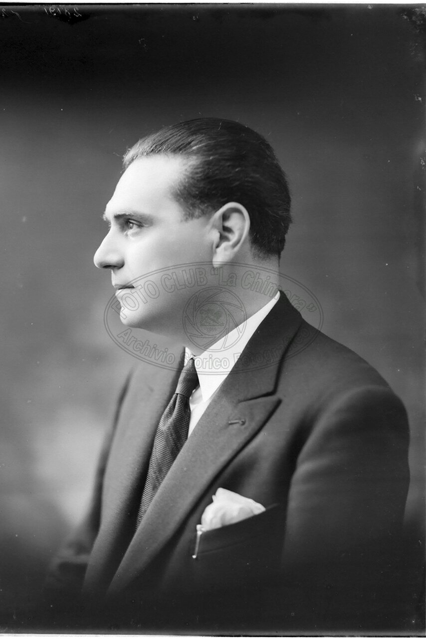 Ritratto Di Uomo