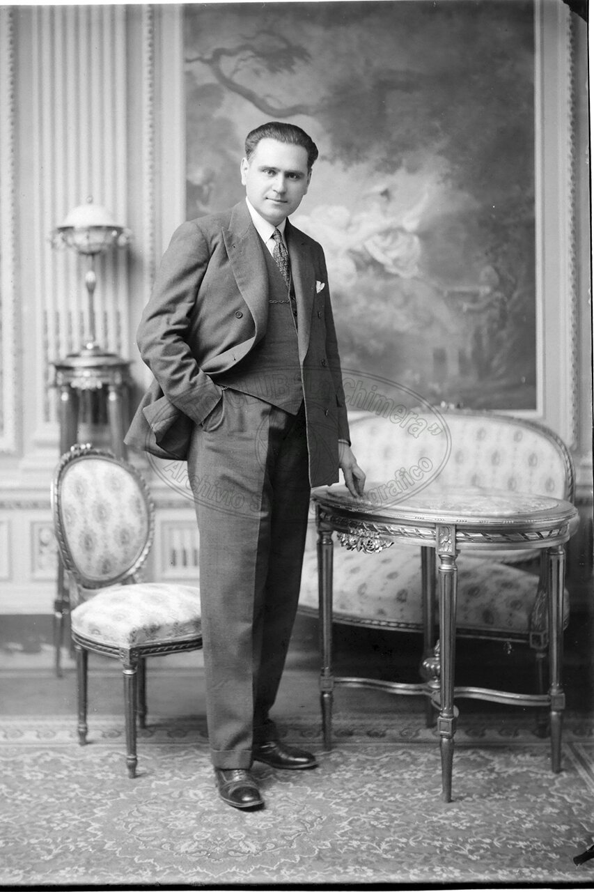 Ritratto Di Uomo