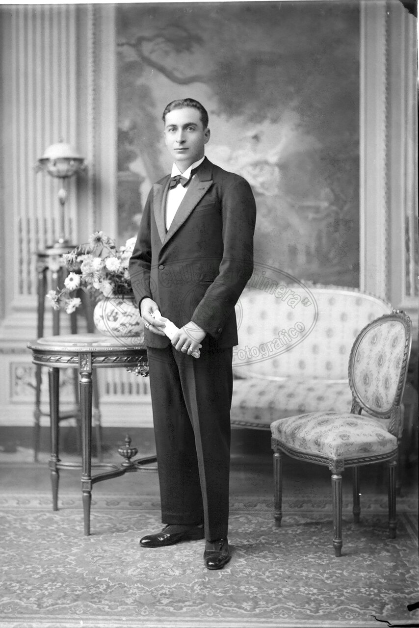 Ritratto Di Uomo