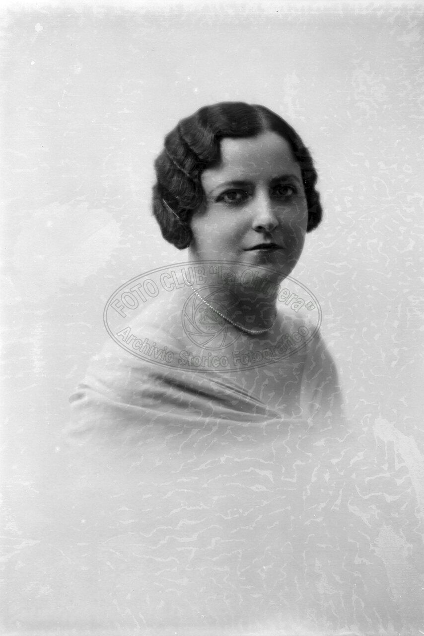 Ritratto Di Donna