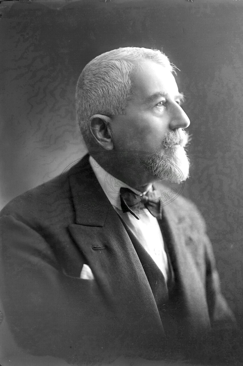 Ritratto Di Uomo