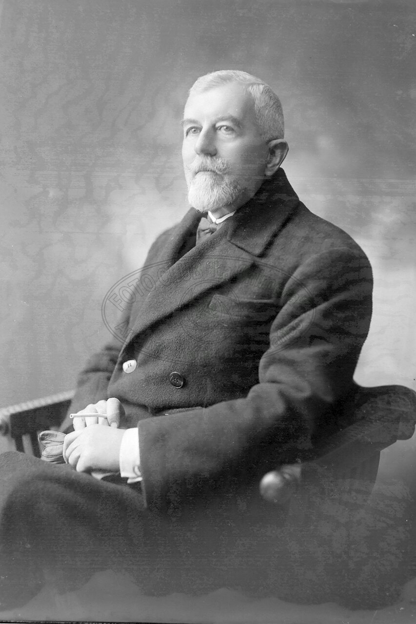 Ritratto Di Uomo