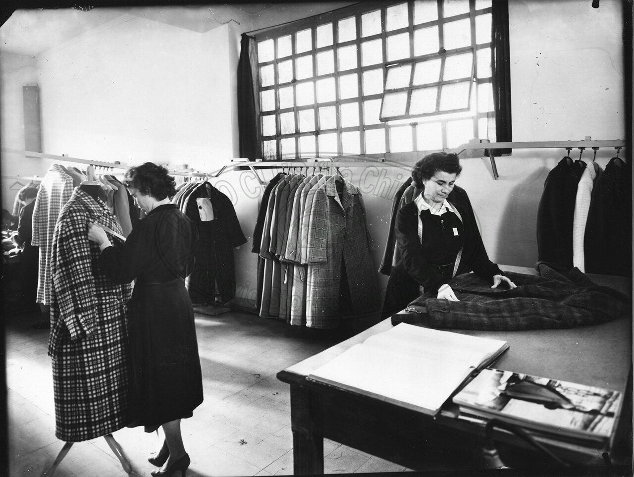 Operaie Al Lavoro In Sartoria