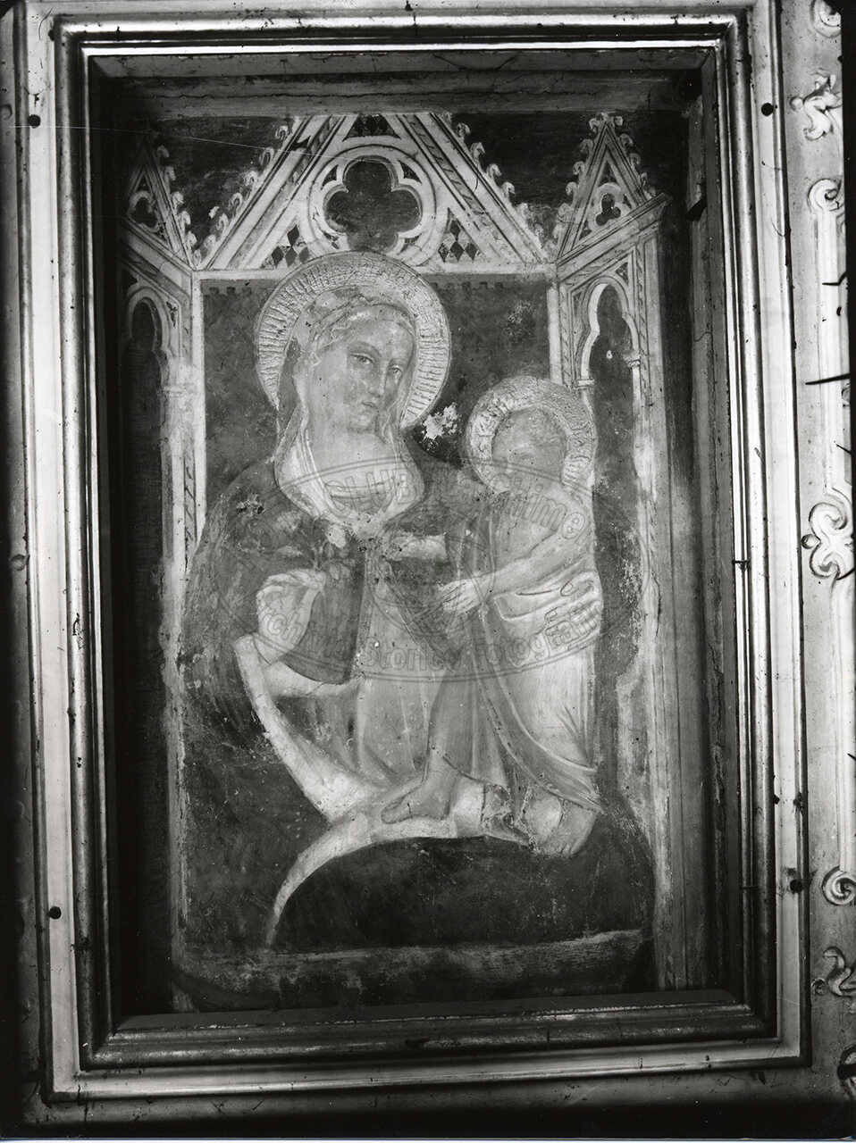 Arezzo Altare Madonna Del Fiore Via Oberdan