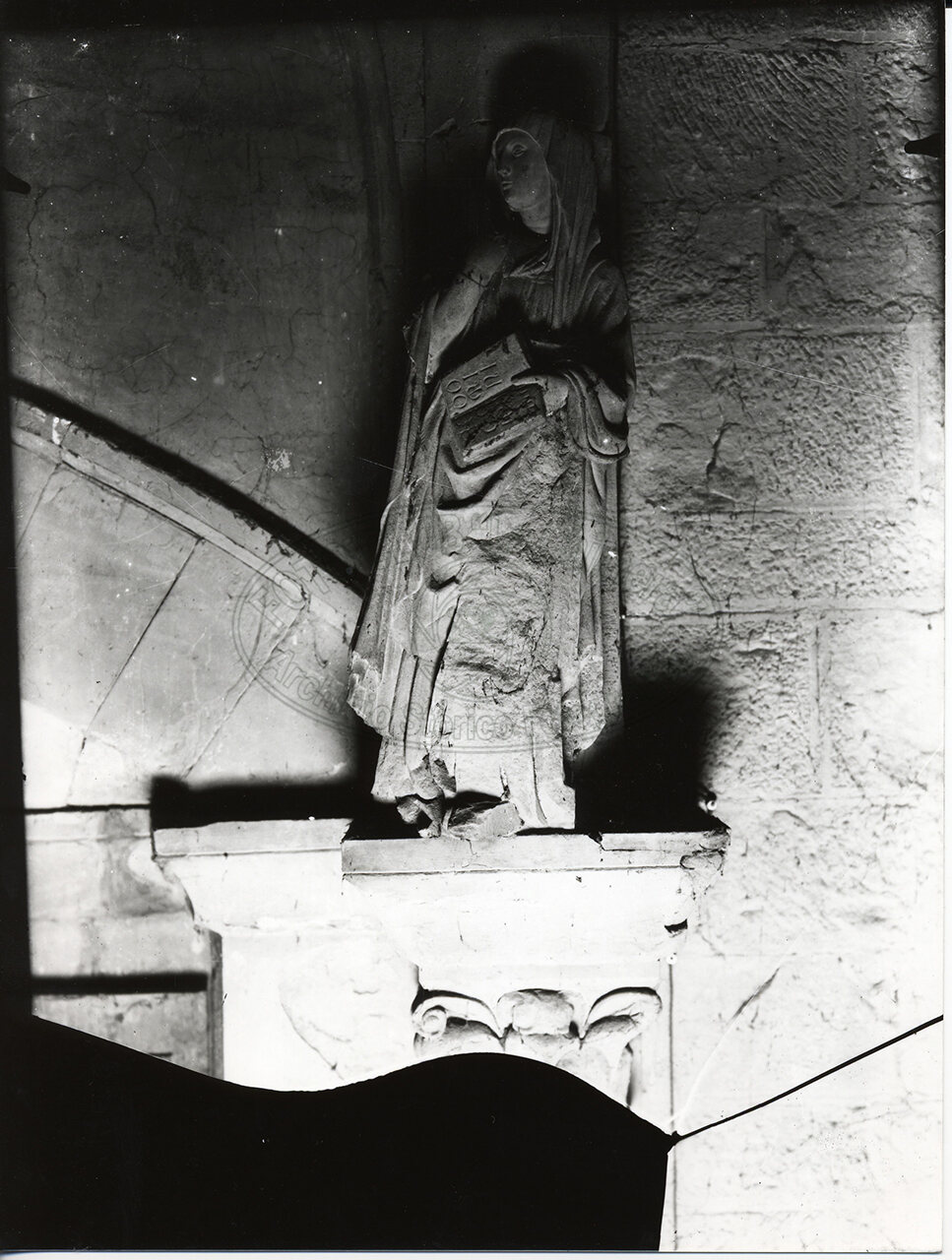 Arezzo Cattedrale Dettaglio Dell Interno Della Porta Laterale Nicolo Lamberti Sec Xv