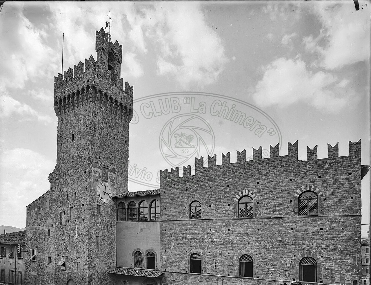 Arezzo La Torre Del Municipio