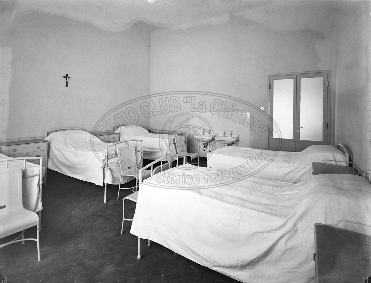 Arezzo Sanatorio Una Camera Delle Suore