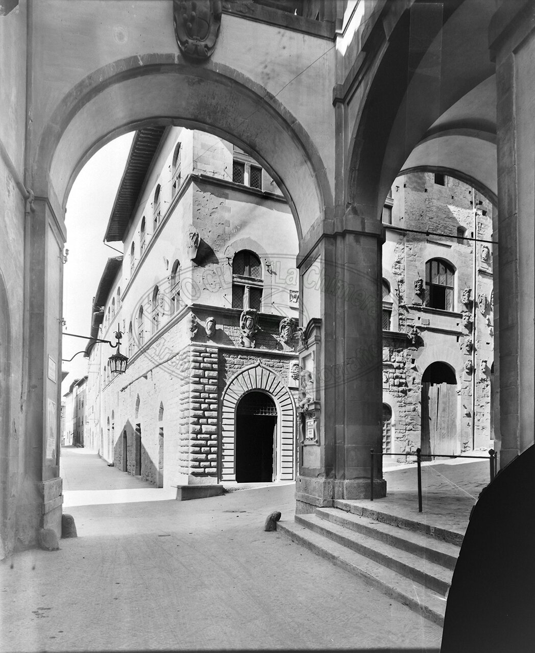 Arezzo Palzzo Pretorio Facciata Vista Dalle Logge Vasari
