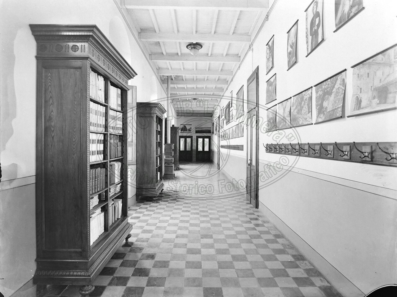 Poppi Scuolae Complementari Corridoio Lato Biblioteca 1932