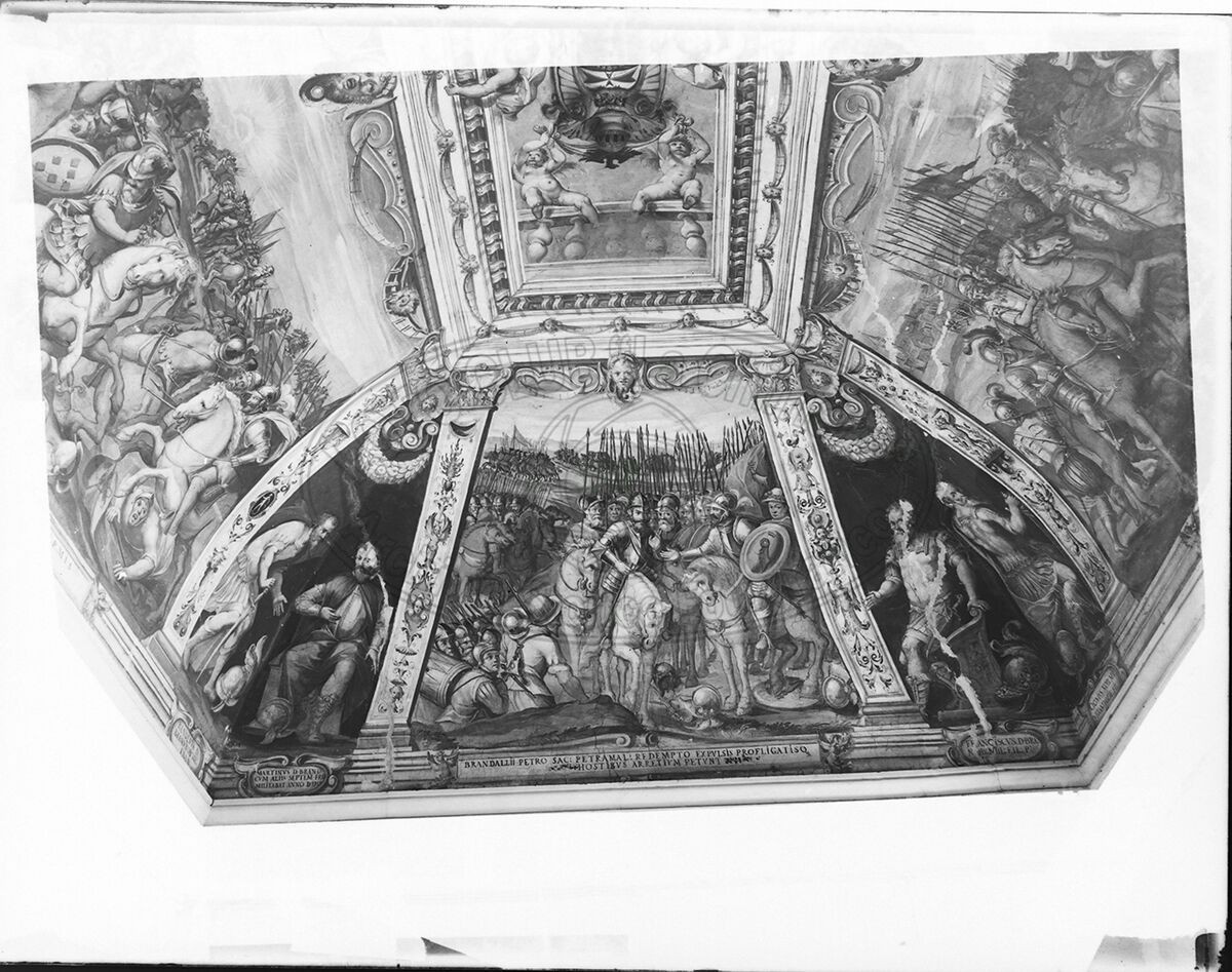 Arezzo Palazzo Brandaglia Affreschi Sul Soffitto Torri