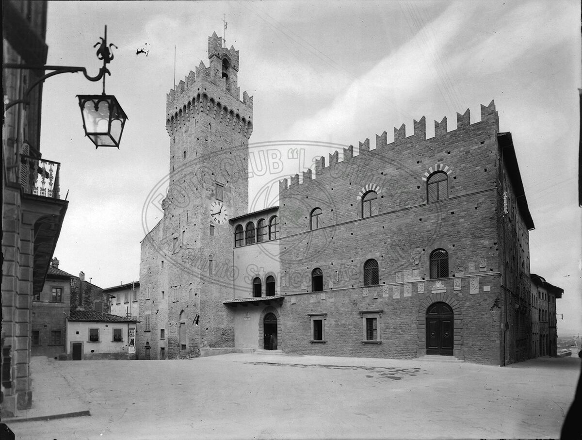 Arezzo Palazzo Comunale Facciata