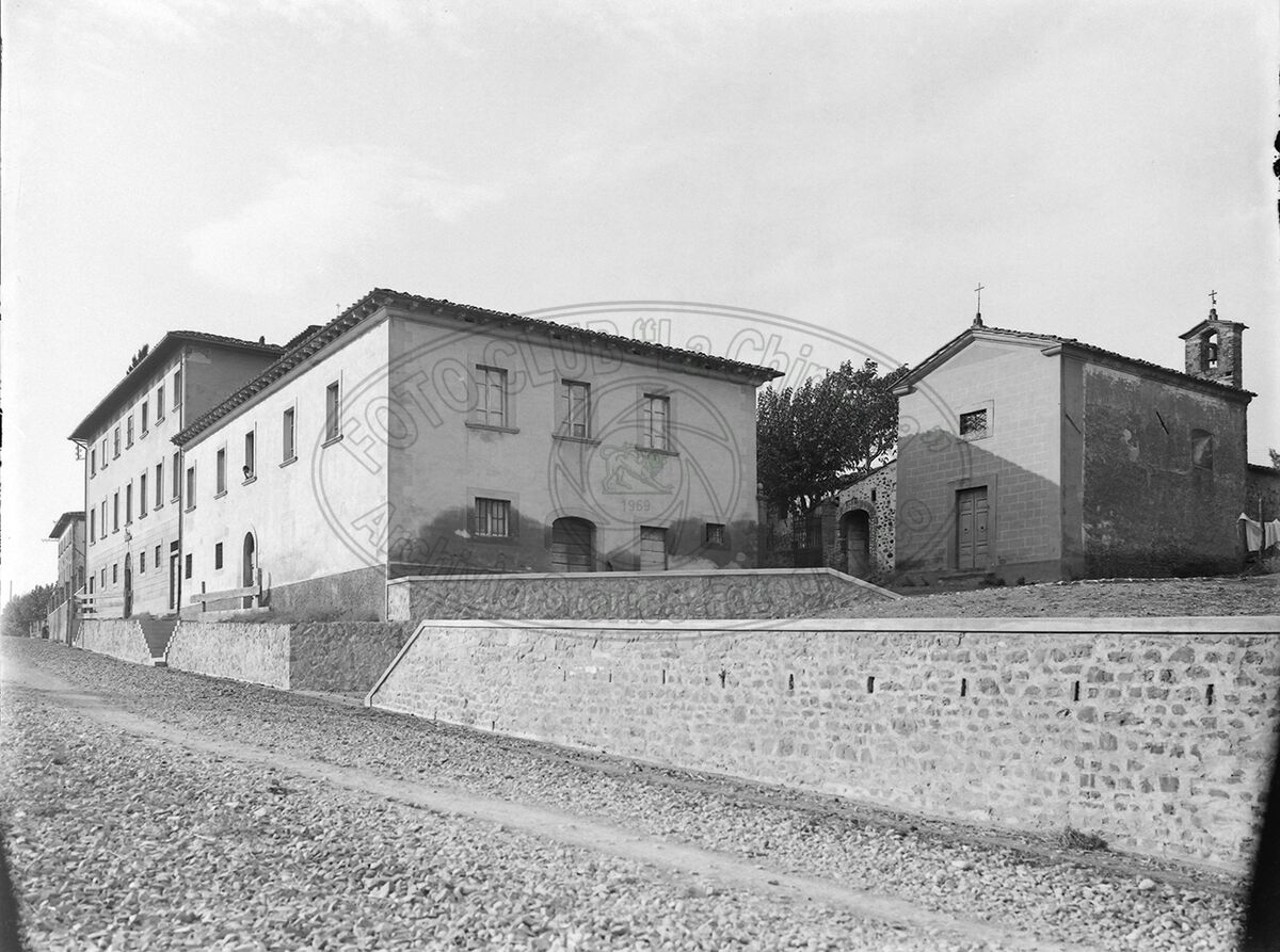 Amm Pro Arezzo Veduta Di Un Palazzo Presso Arezzo