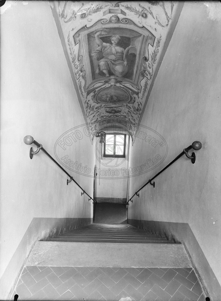 La Villa Redi La Scala Che Porta Al Primo Piano Veduta Dall Alto Decorazione Tardo 600