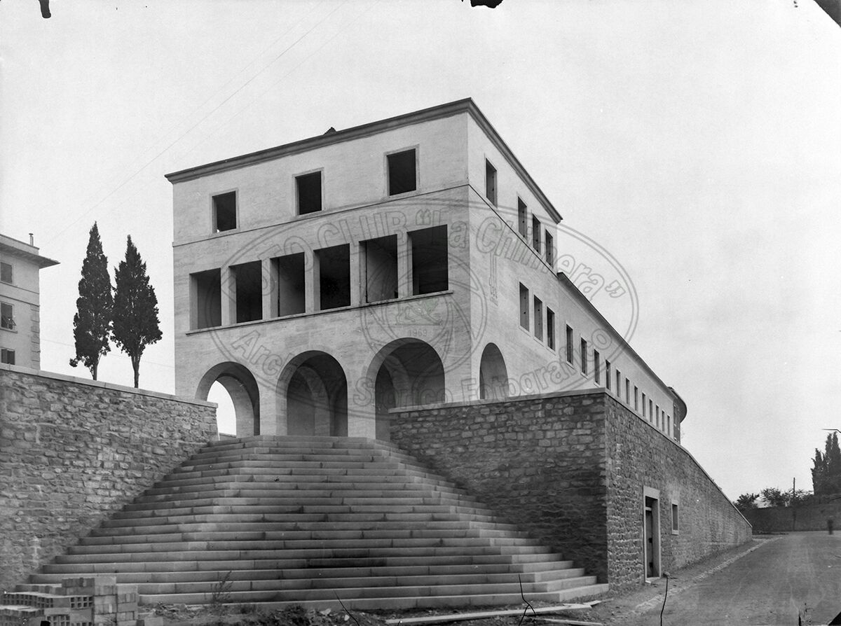 Arezzo Genio Civile Facciata Del Palazzo