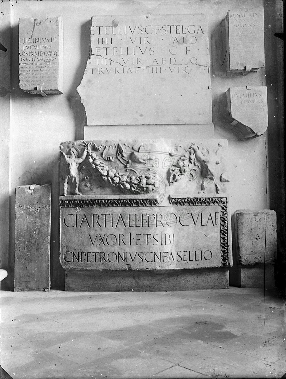 Arezzo Museo Lapidi Sepolcrali E Iscrizioni Onorarie Romane