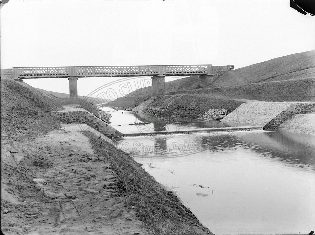 Genio Civile Bonifica Della Valdichiana Ponte Della Via Del Filo Sull Allacciante