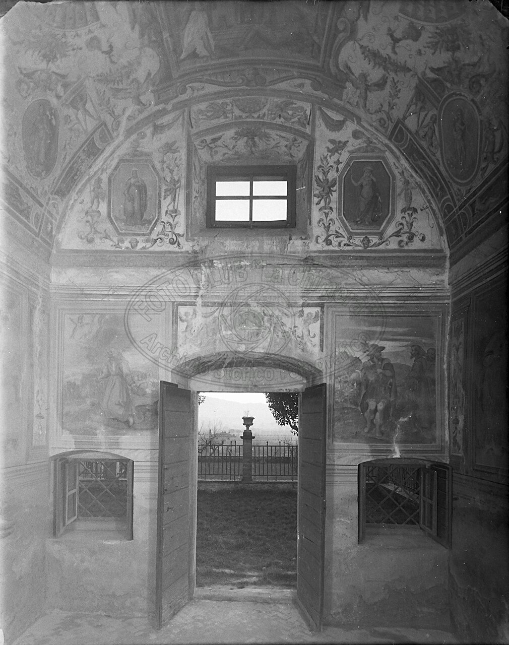 Orti Redi La Cappella Interno Porta D Ingressp Verso Mezzogiorno