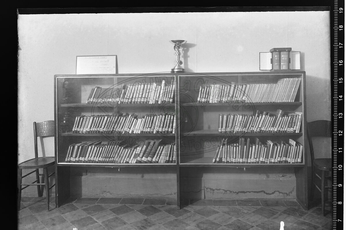 Arezzo Dopolavoro Aziendale Fabbriconen Una Libreria