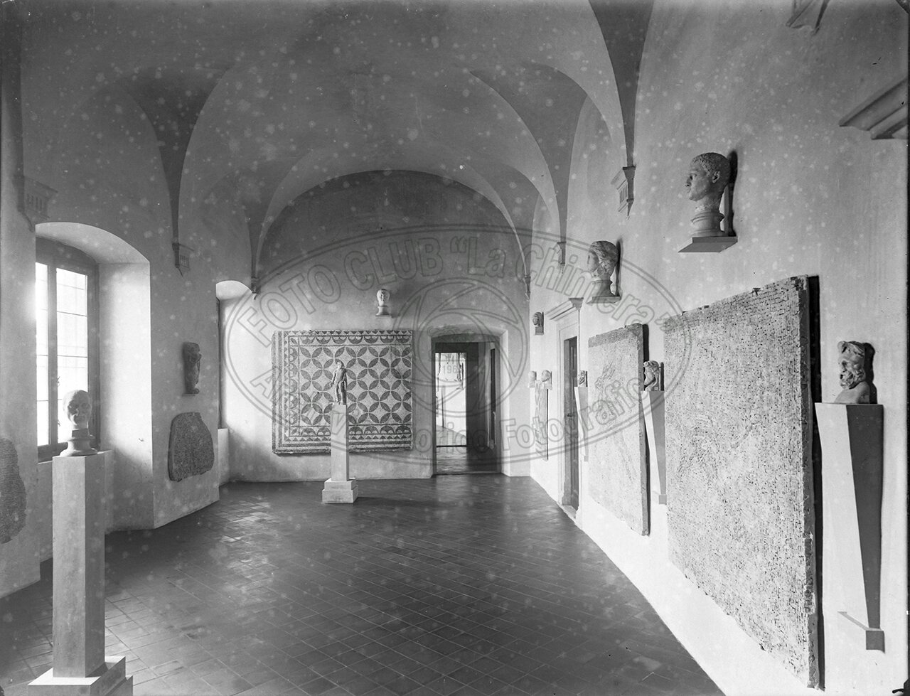 Senza Busta Musei