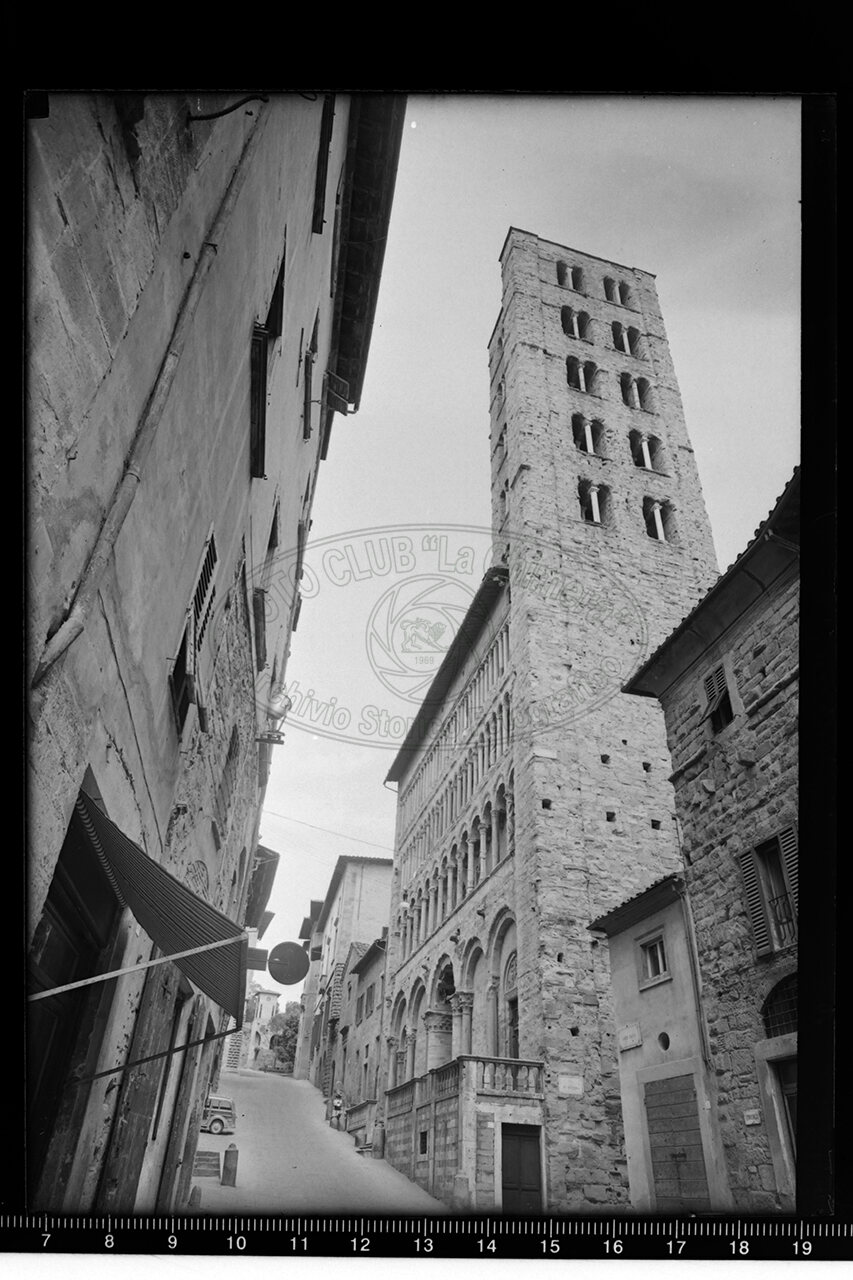 Arezzo veduta della pieve da corso italia