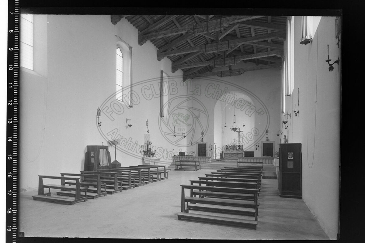 Arezzo interno della chiesa di san bernardo