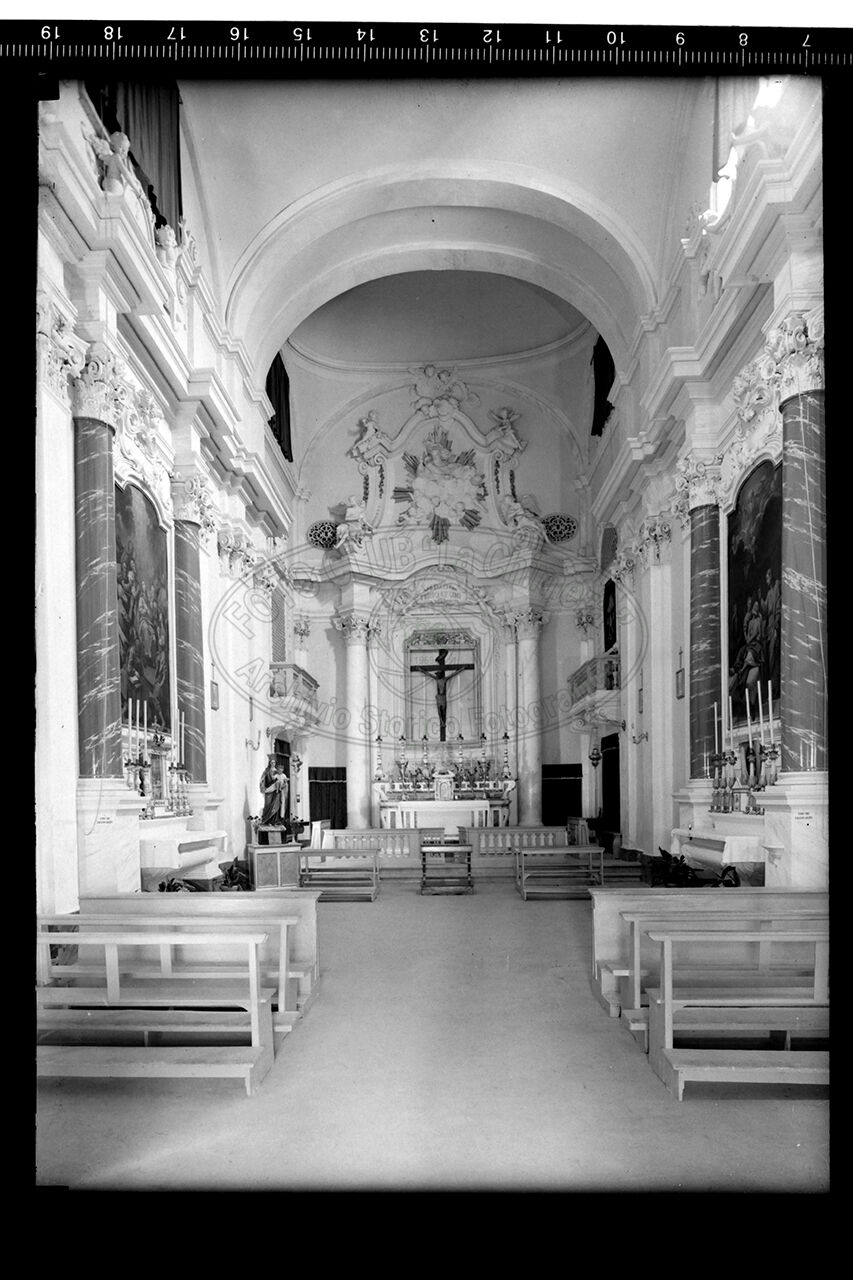 Arezzo veduta dell interno della chiesa di s agostino
